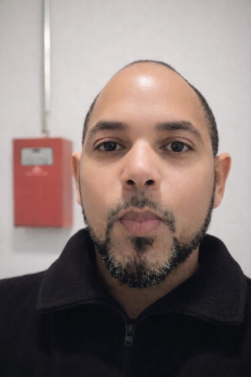 Fahar - Fondateur Expert en Informatique Moroni